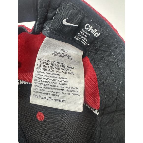 Nike CHILD Snapack Hat Swoosh Air Black Red Spellout Adjustable Kid's One Size - Picture 7 of 9